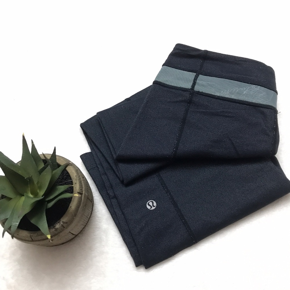 LULULEMON Groove Manifesto Denim Yoga Pants